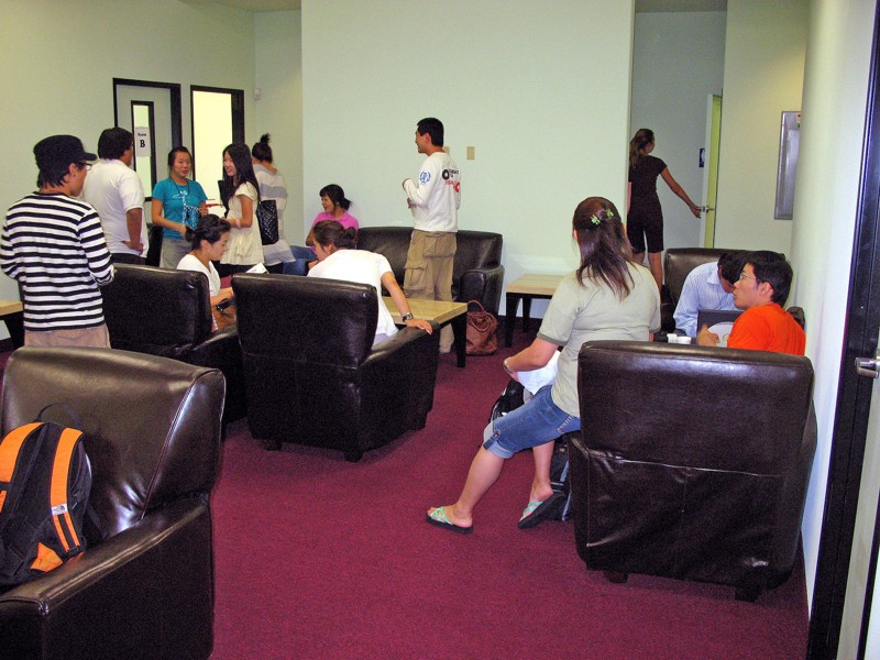 FLS Las Vegas Institute student lounge